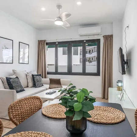 Ventura Next To The *