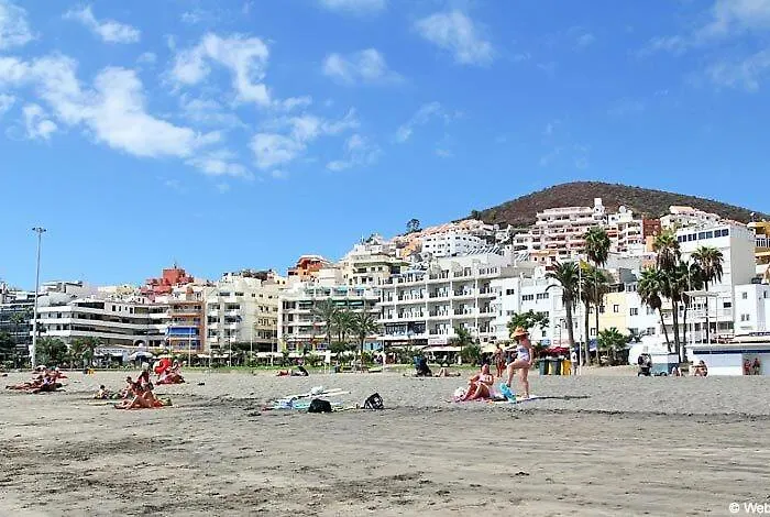 Ventura Next To The *