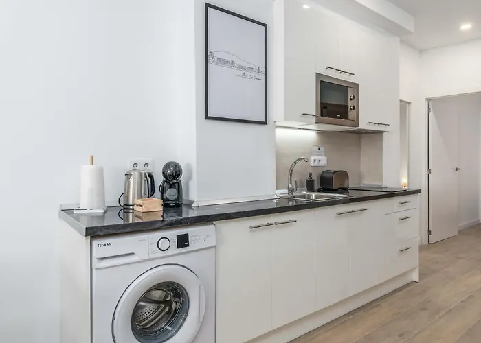 Ventura Next To The *